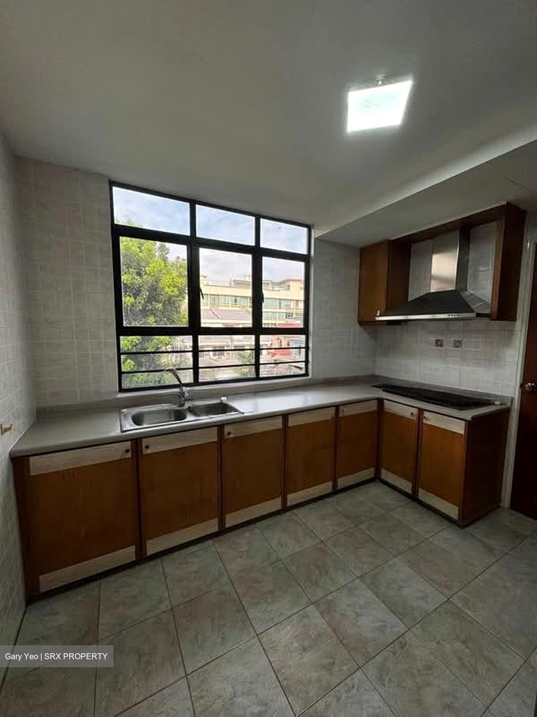 Casa Sarina (D14), Condominium #568400521